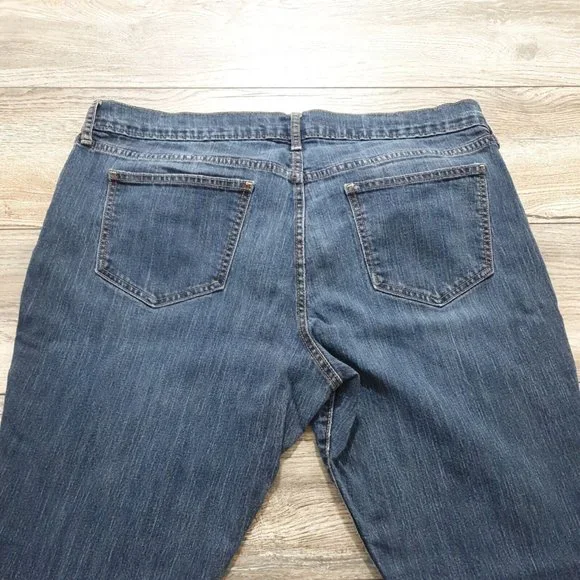 Old Navy Diva Womens Jeans Size 16 Boot Cut Stretch Denim Blue Casual Casual - Picture 11 of 12